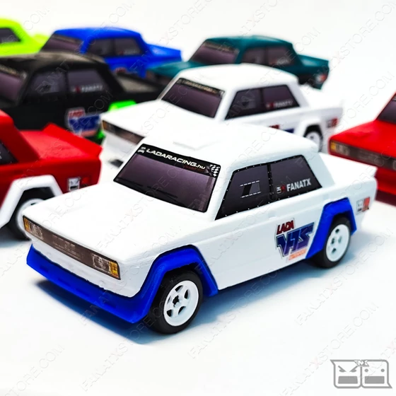 LADA VFTS  játék-modell autó 1:27 (145mm, 2 színű - variálható termék)